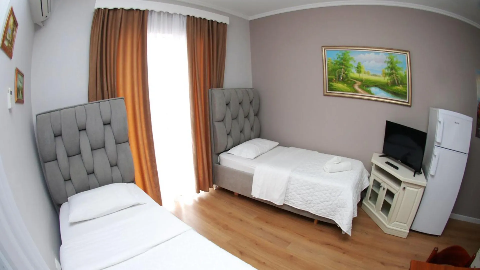Hotel Vila Alvin & Apartments Saranda Arnavutluk