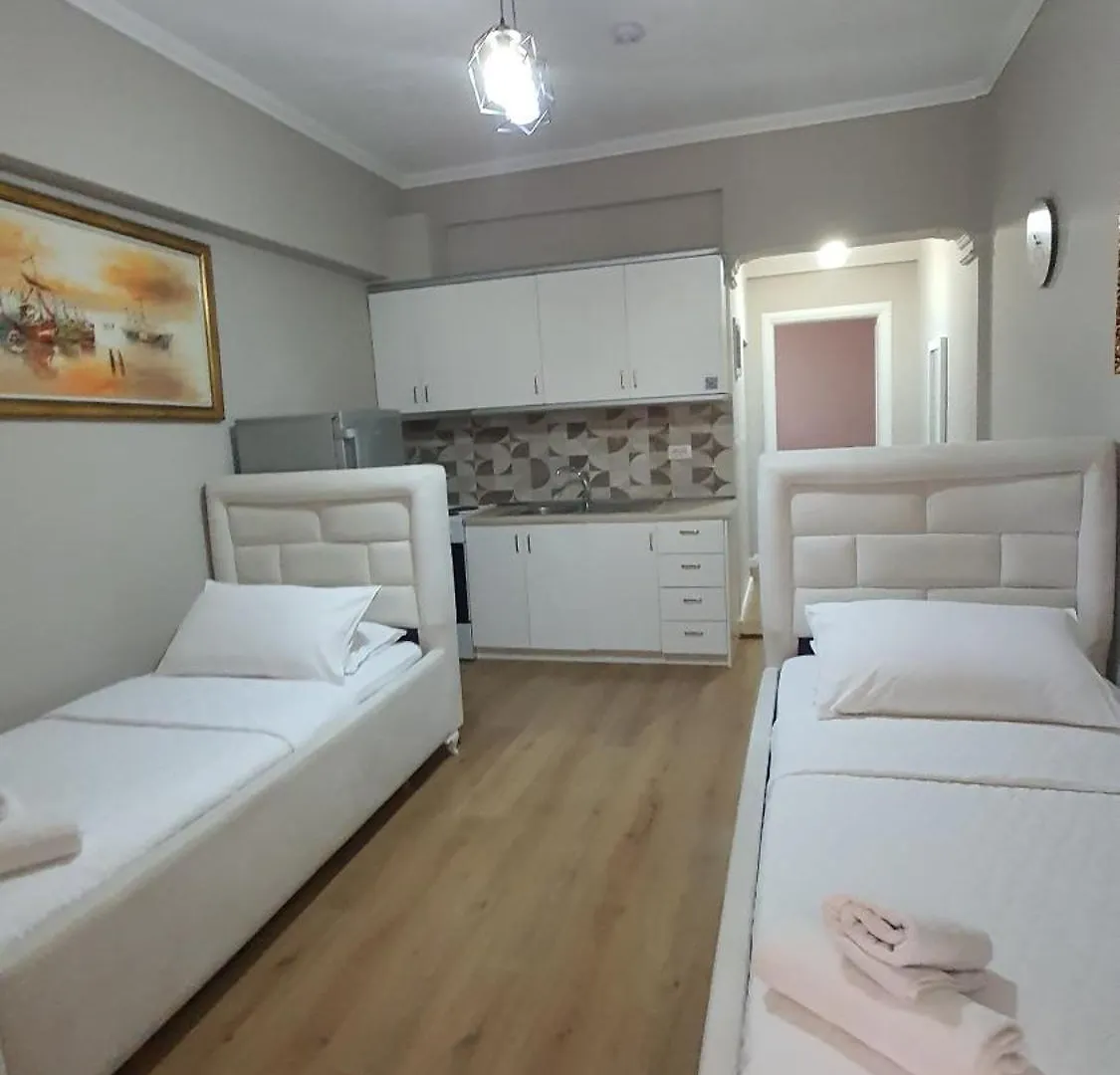 Hotel Vila Alvin & Apartments Saranda 2*,  Arnavutluk