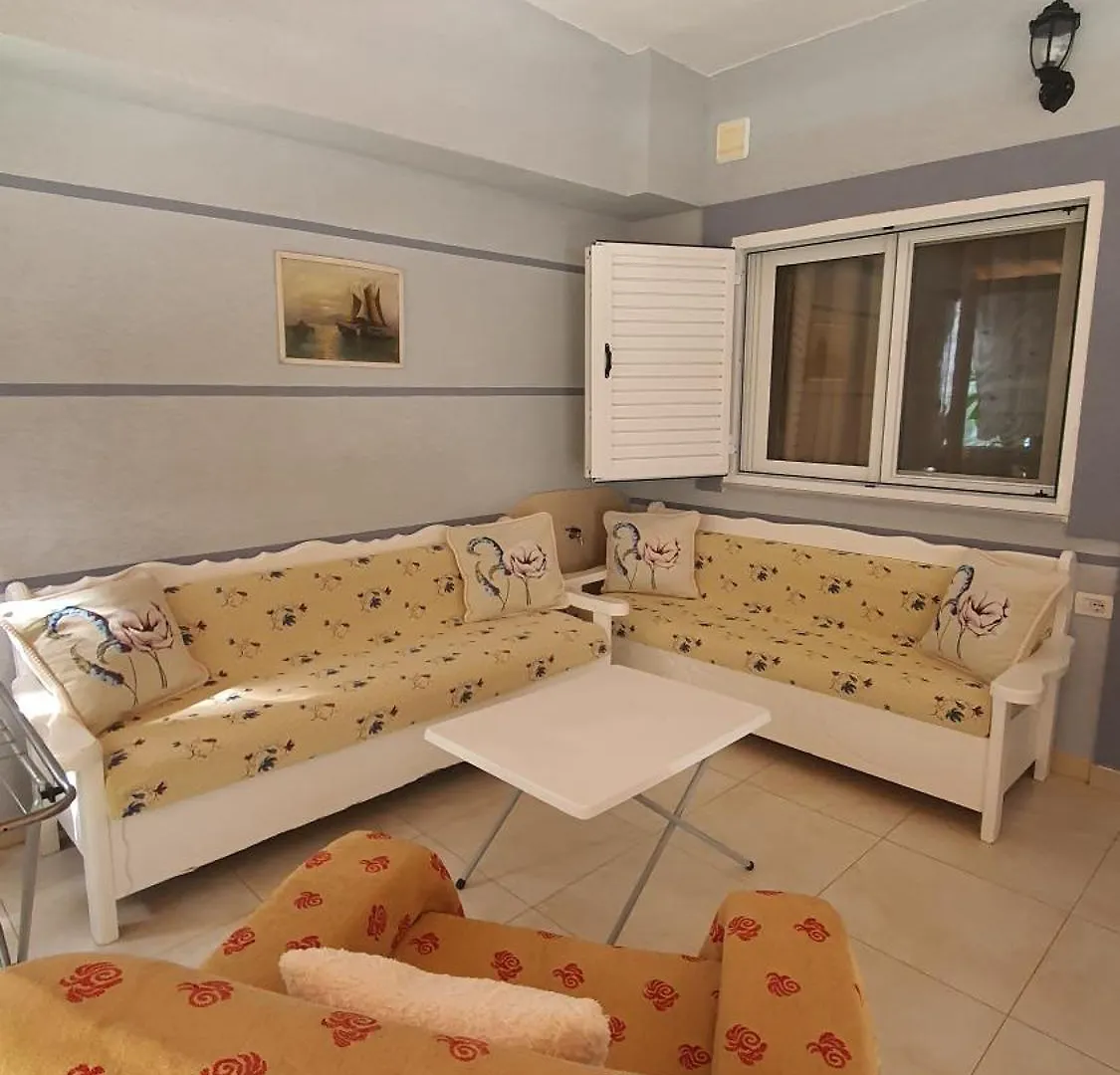 Hotel Vila Alvin & Apartments Saranda 2*,  Arnavutluk