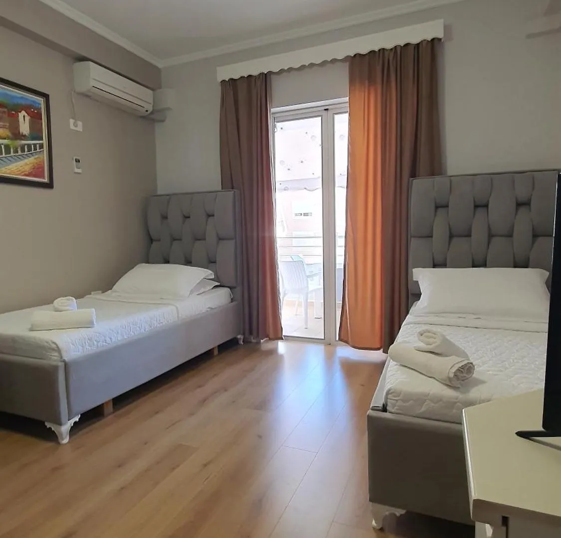 Hotel Vila Alvin & Apartments Saranda 2*,