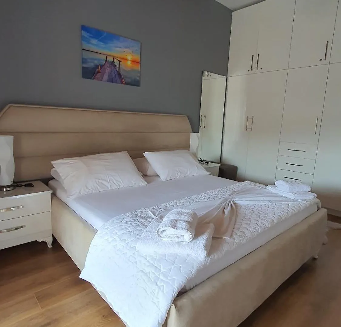 Hotel Vila Alvin & Apartments Sarandë