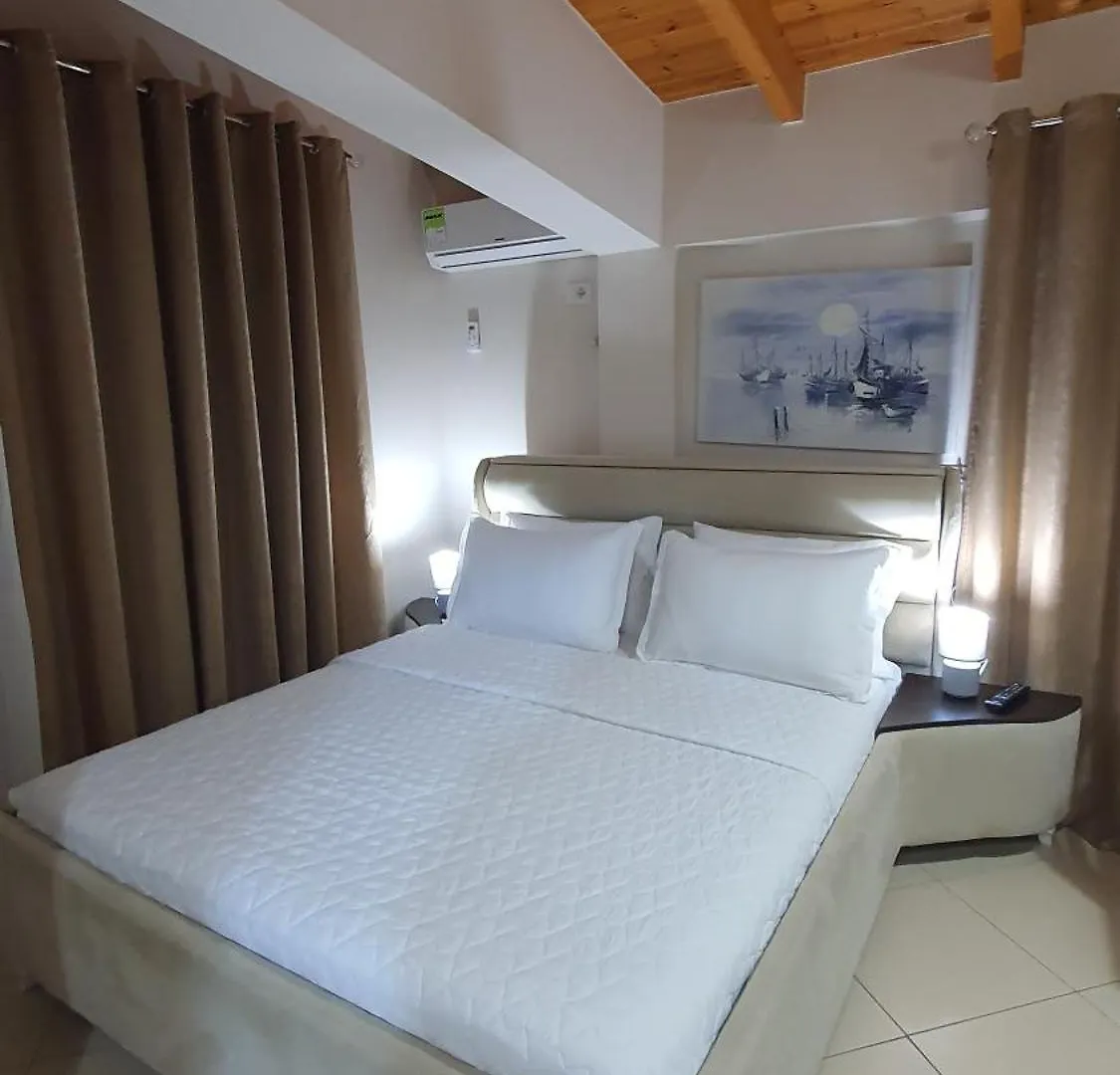 **  Hotel Vila Alvin & Apartments Sarandë アルバニア