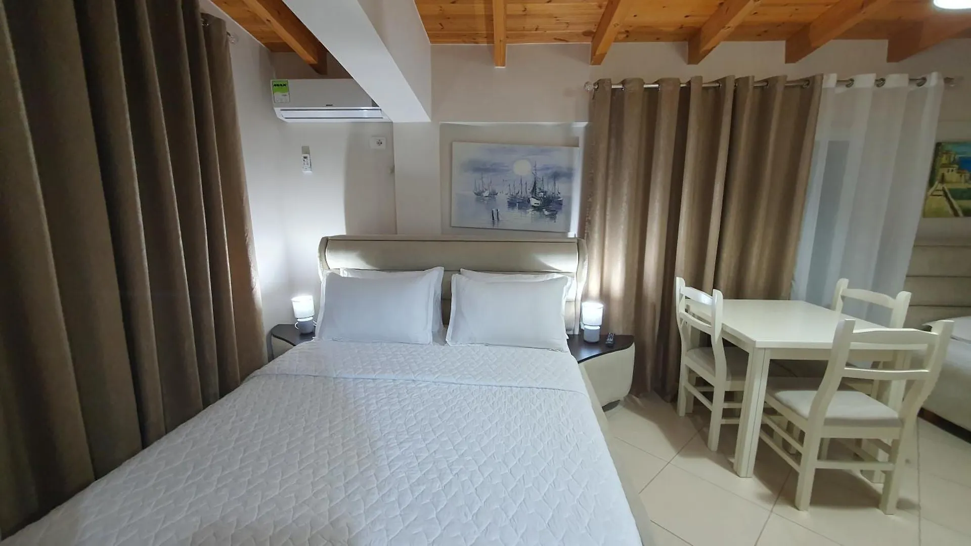 Hotel Vila Alvin & Apartments Sarandë
