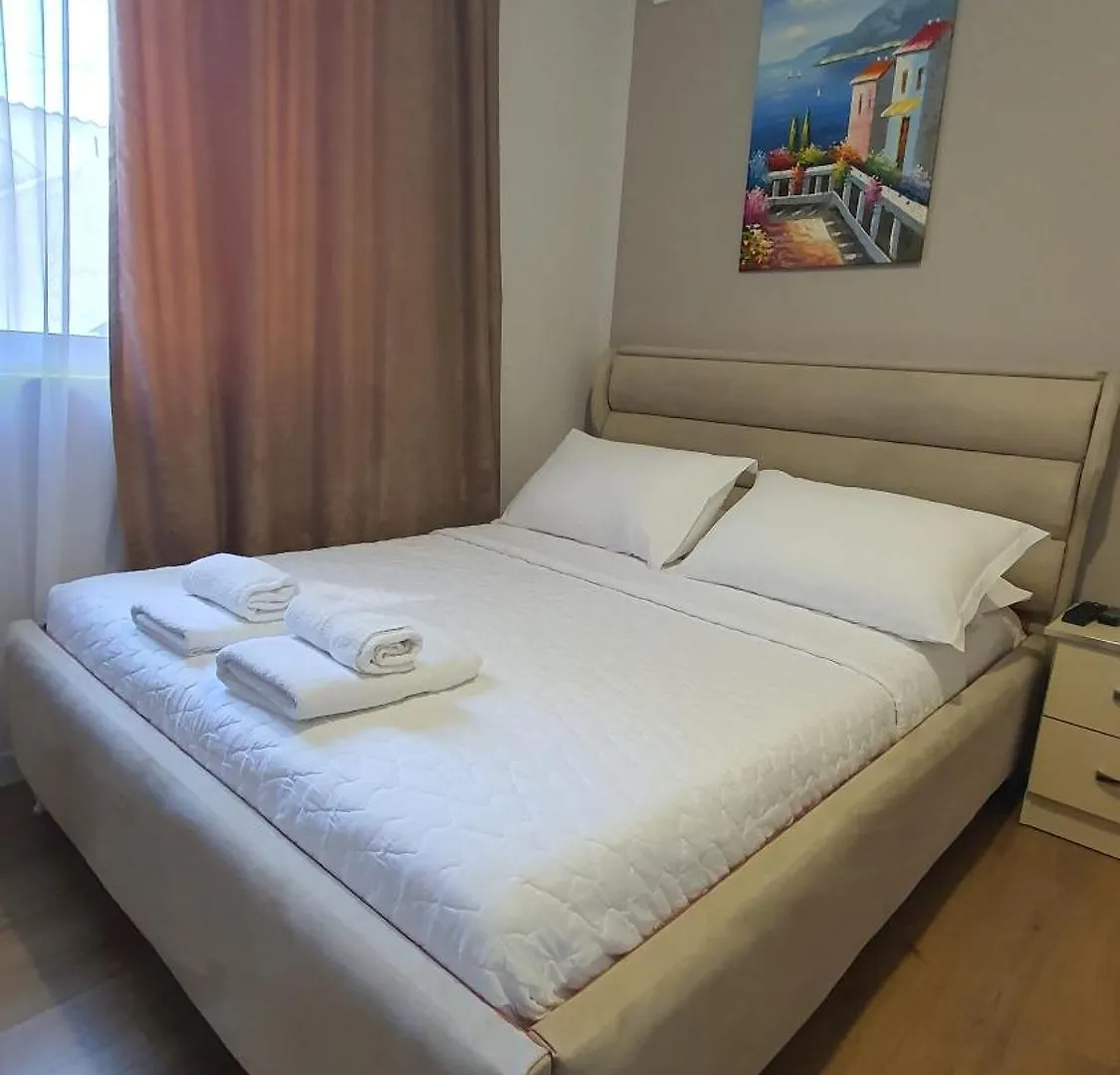 **  Hotel Vila Alvin & Apartments Saranda Arnavutluk