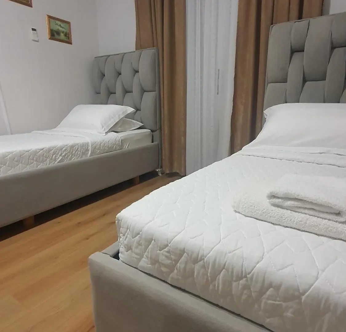 Hotel Vila Alvin & Apartments Saranda