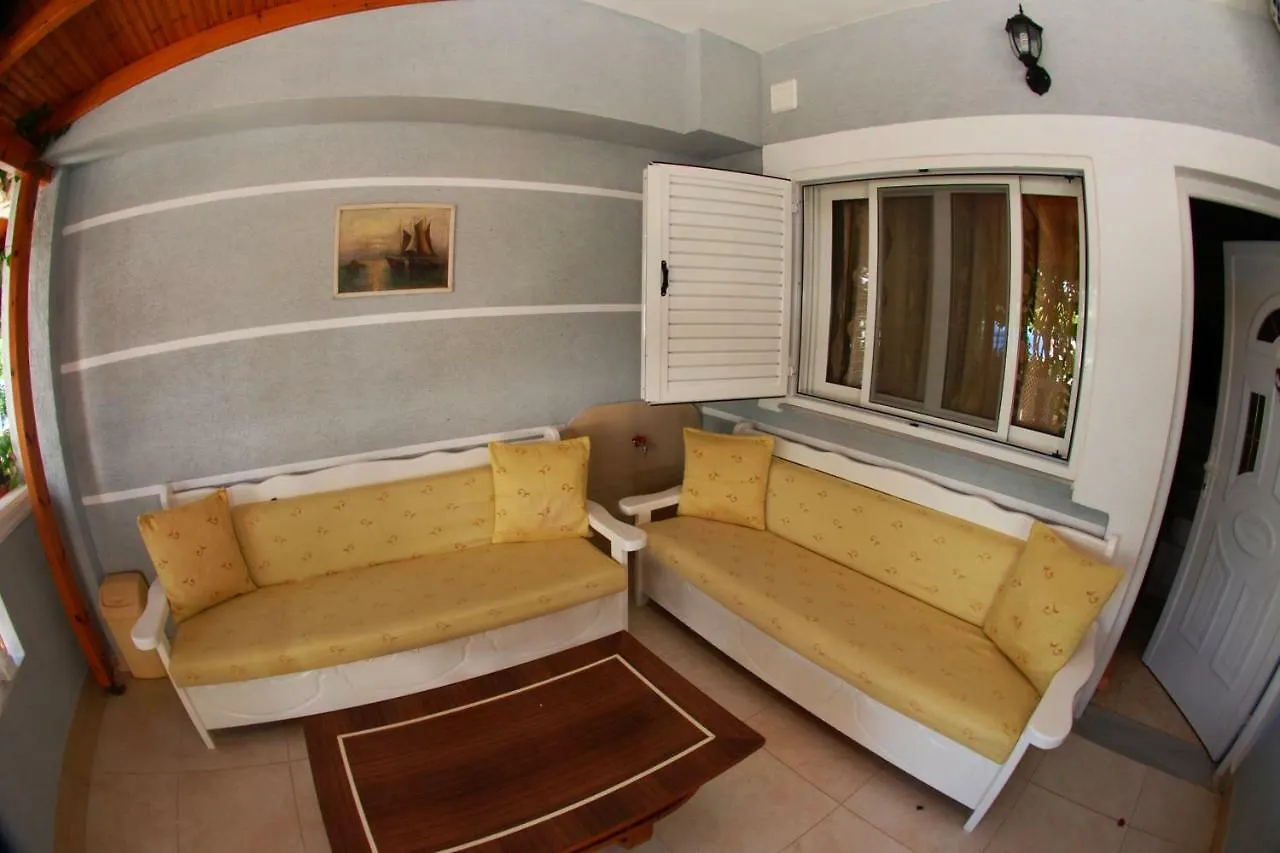 Hotel Vila Alvin & Apartments Saranda